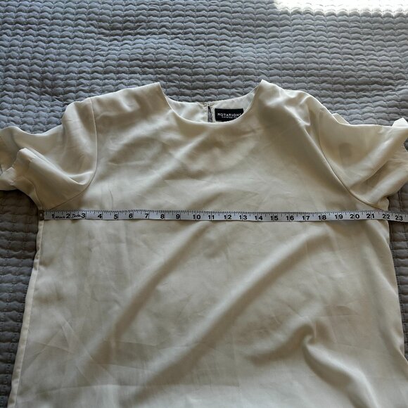 Notations Women’s Blouse Top Creamy White Size L Soft Staple Workwear Versatile - Picture 8 of 12